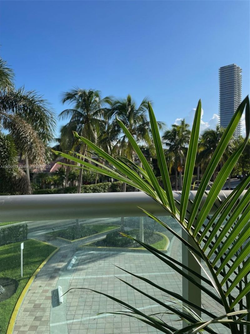 19380 Collins Ave, Unit 224, Sunny Isles Beach, FL 33160 Photo