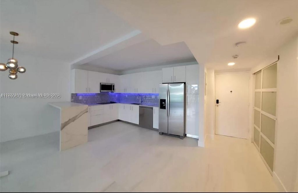 19380 Collins Ave, Unit 224, Sunny Isles Beach, FL 33160 Photo