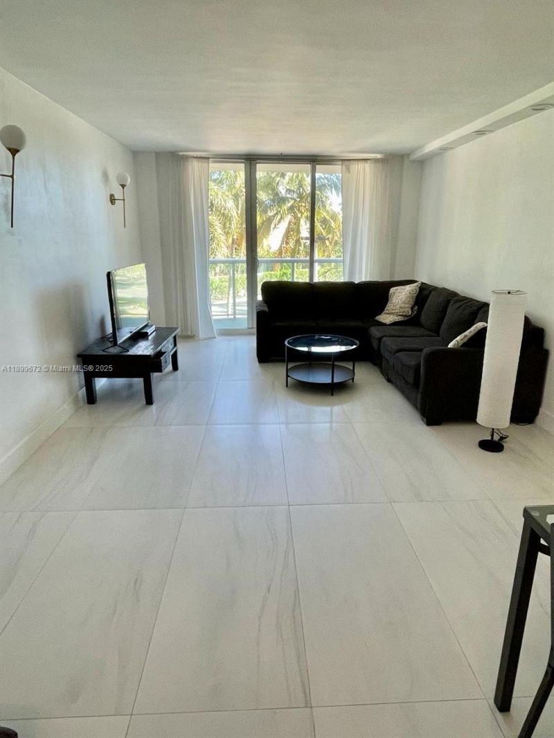 19380 Collins Ave, Unit 224, Sunny Isles Beach, FL 33160 Photo