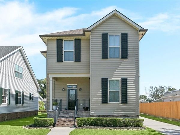 333 ROSELAND Parkway, Harahan, LA 70123