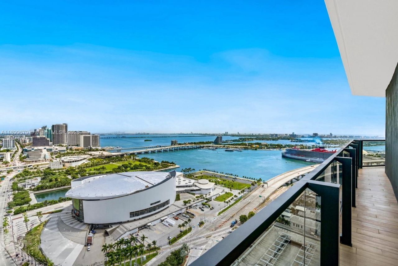 398 NE 5th St, Unit 4409, Miami, FL 33132 Photo