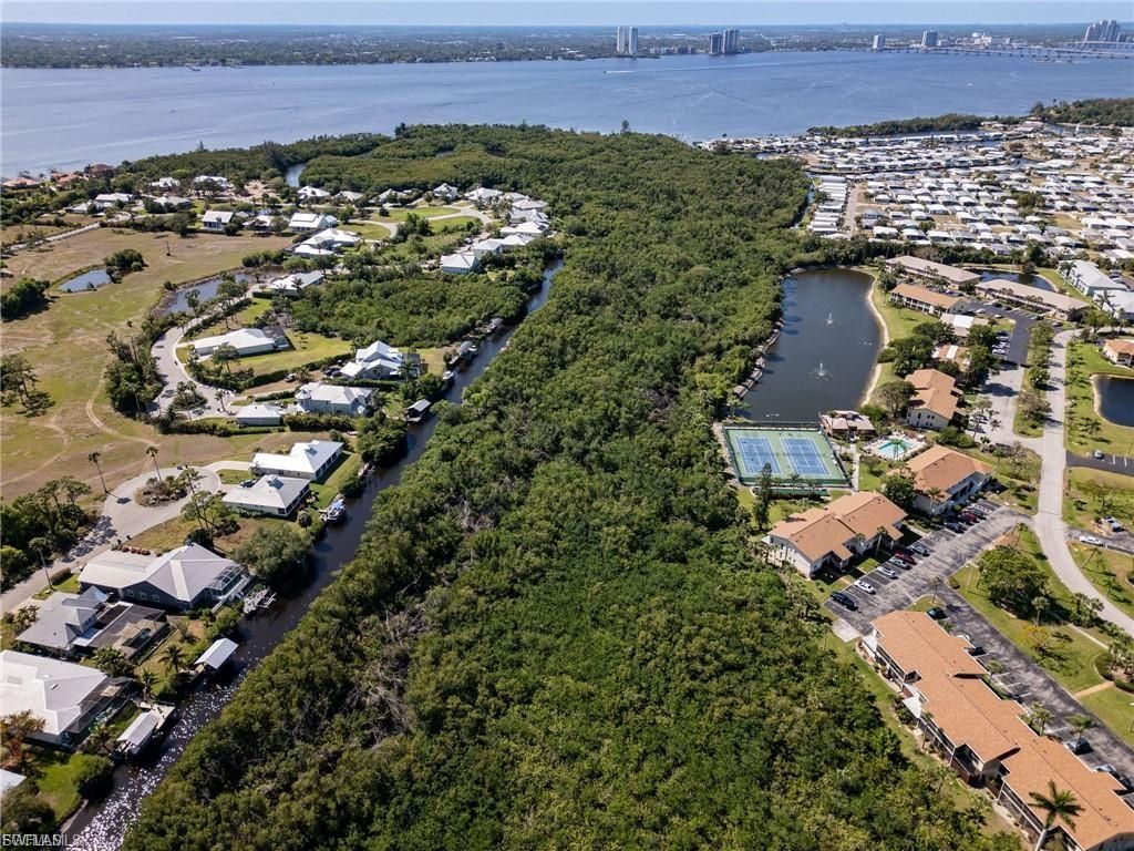 15630 Crystal Lake Dr, Unit 102, North Fort Myers, FL 33917 Photo