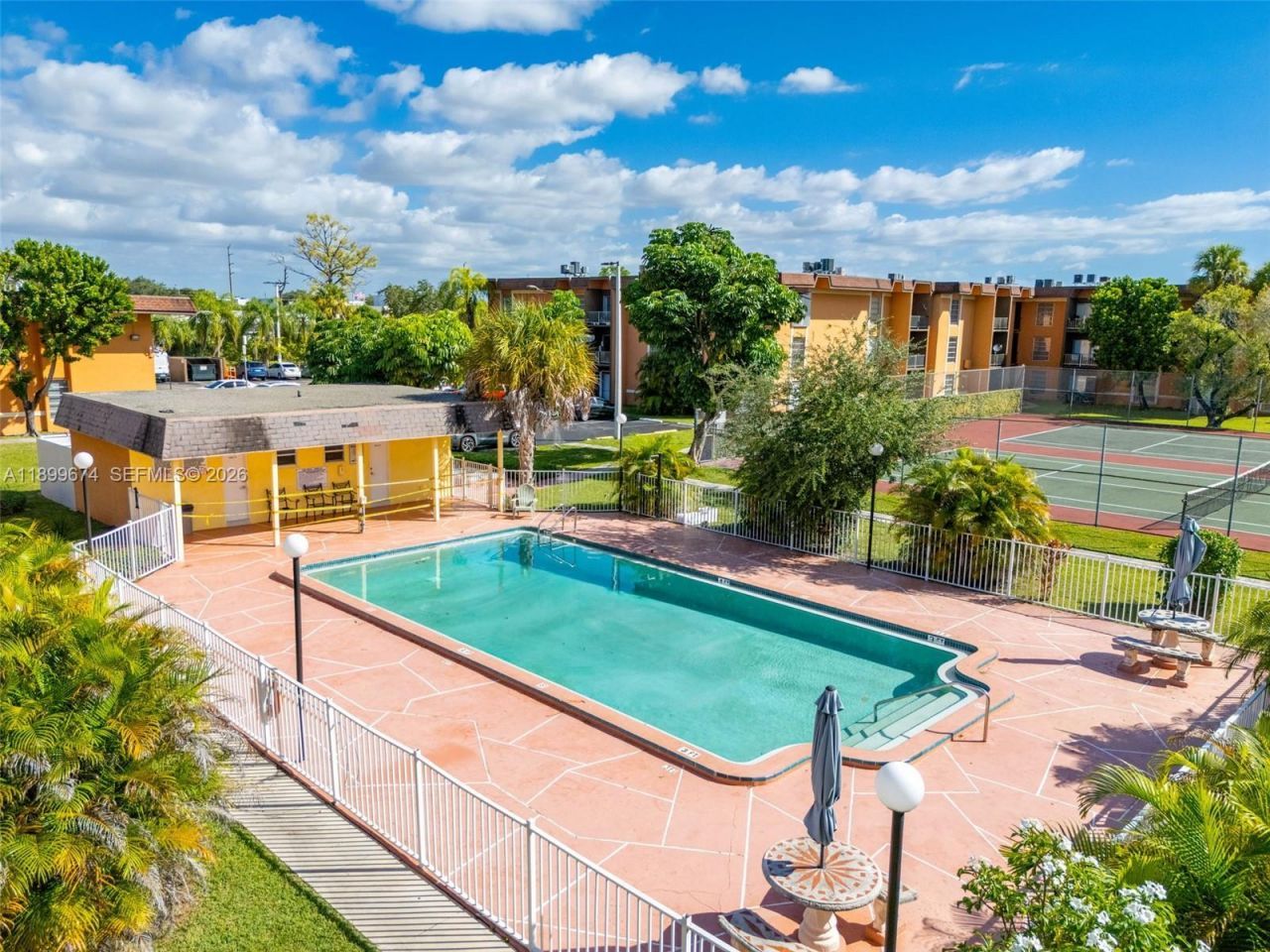 9437 SW 76th St, Unit V25, Miami, FL 33173 Photo