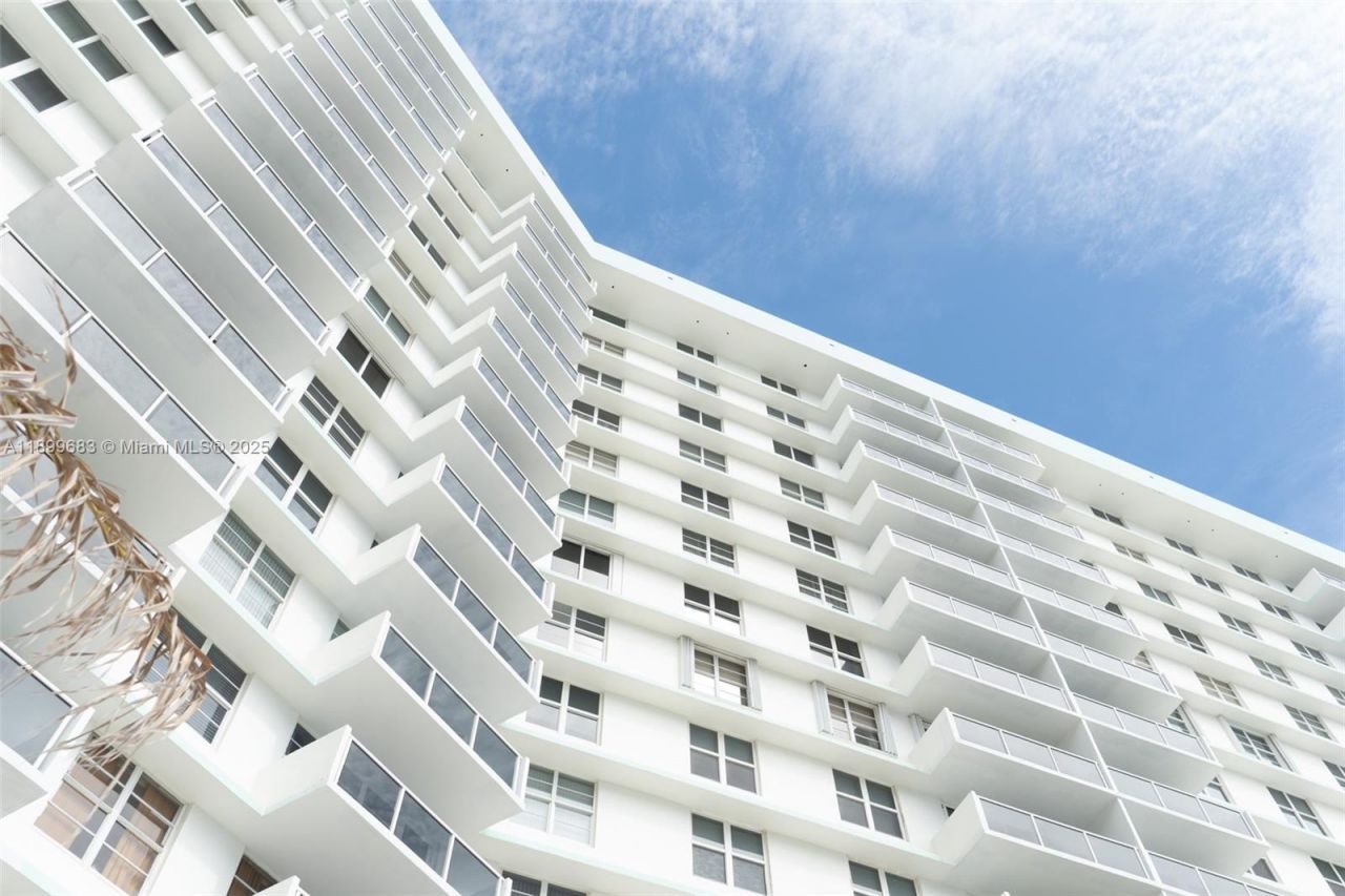 3725 S Ocean Dr, Unit 1021, Hollywood, FL 33019 Photo