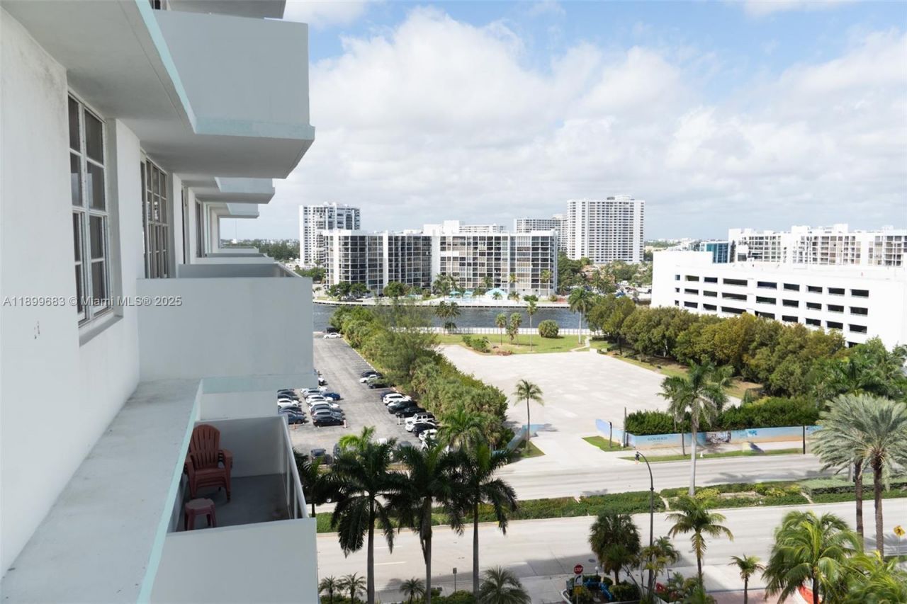 3725 S Ocean Dr, Unit 1021, Hollywood, FL 33019 Photo