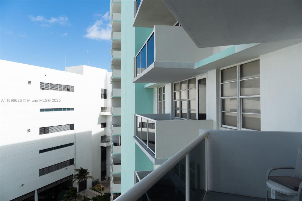 3725 S Ocean Dr, Unit 1021, Hollywood, FL 33019 Photo