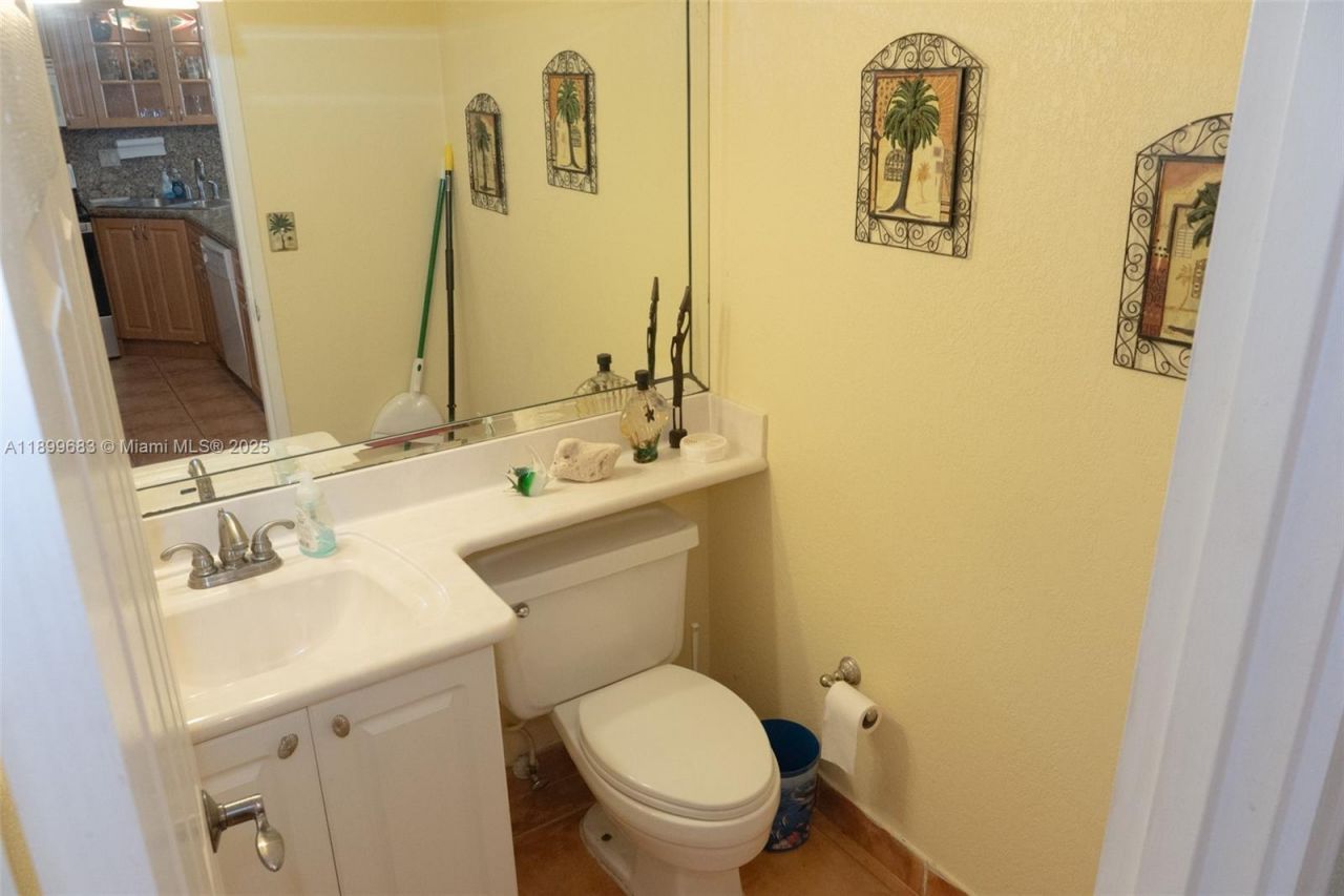 3725 S Ocean Dr, Unit 1021, Hollywood, FL 33019 Photo