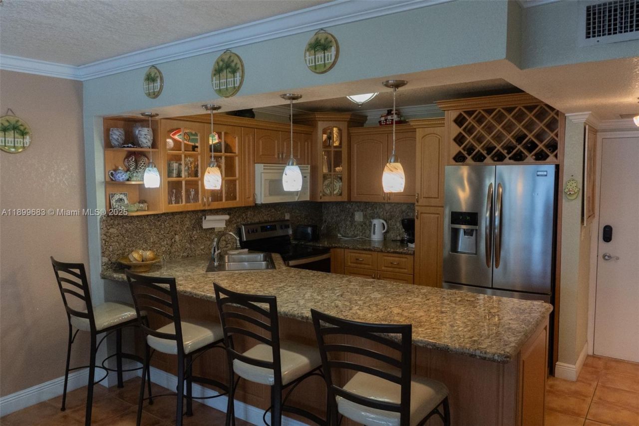 3725 S Ocean Dr, Unit 1021, Hollywood, FL 33019 Photo