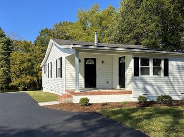 17201 SARAH STREET, BOWLING GREEN, VA 22427