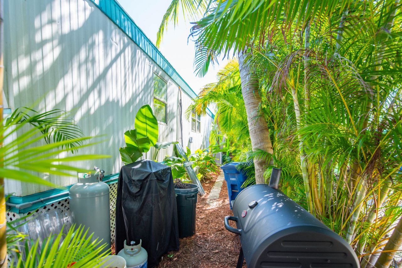 27940 Lobster Tail Trail, Little Torch Key, FL 33042 Photo