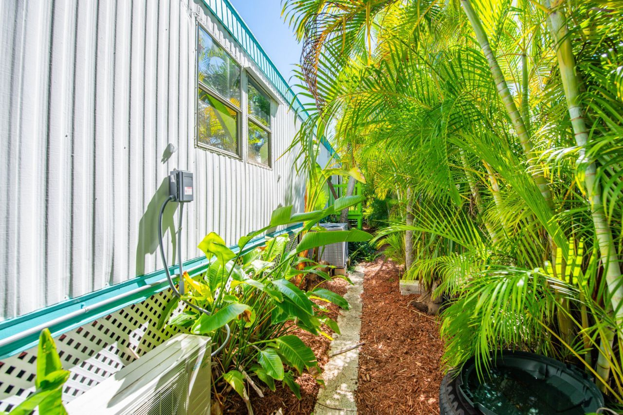 27940 Lobster Tail Trail, Little Torch Key, FL 33042 Photo