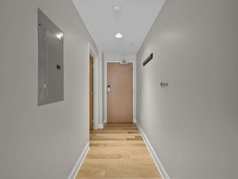 100 E Gay Street, Unit 503, Columbus, OH 43215 Photo 9