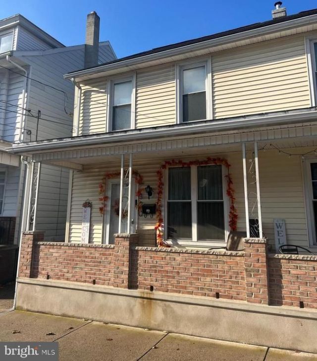 320 S MILL STREET, SAINT CLAIR, PA 17970