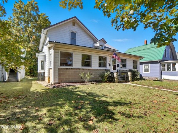 904 Main Street, Genoa, OH 43430