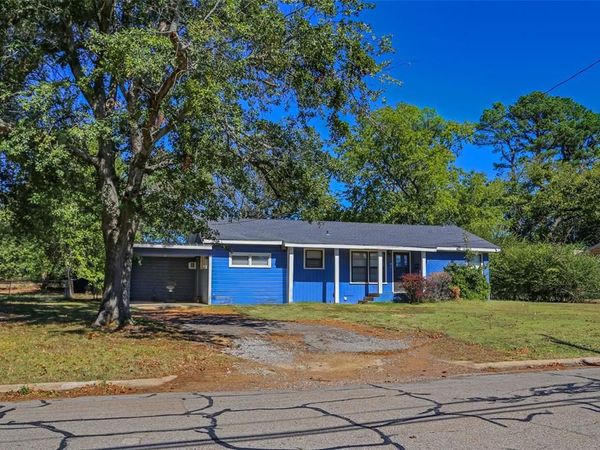 3103 E Houston Street, Paris, TX 75460