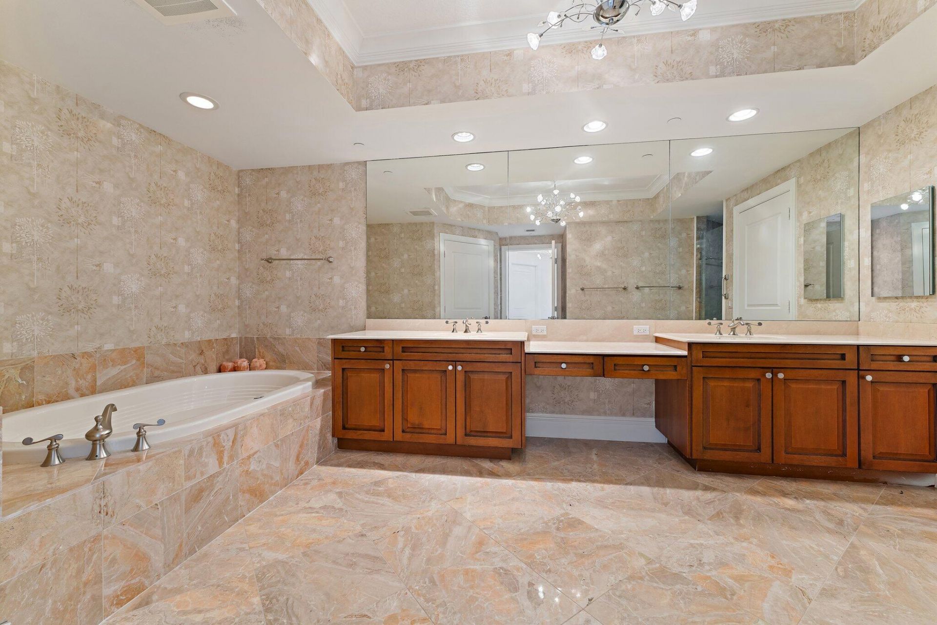 5050 N Ocean Drive, Unit 801, Singer Island, FL 33404 Photo