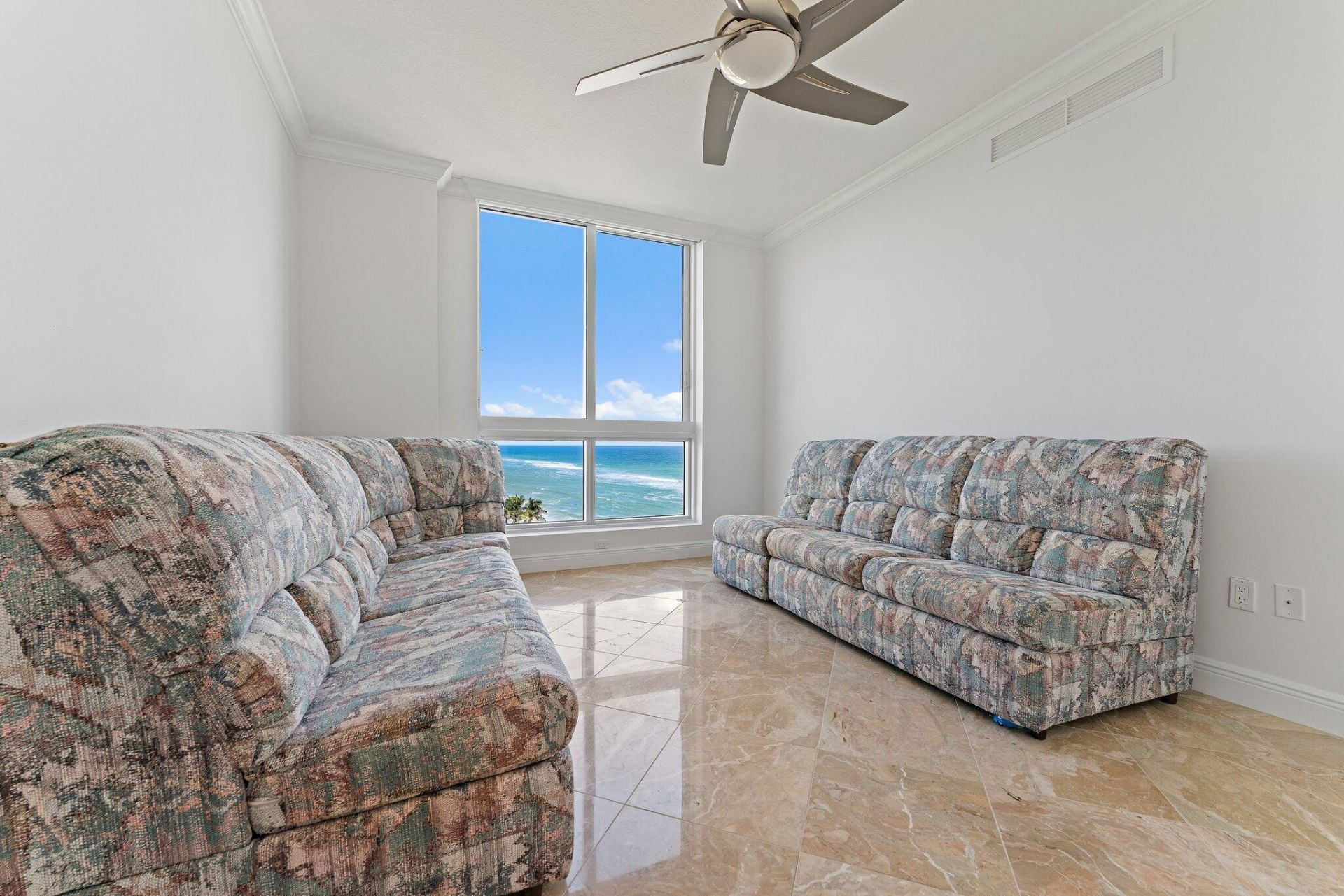 5050 N Ocean Drive, Unit 801, Singer Island, FL 33404 Photo