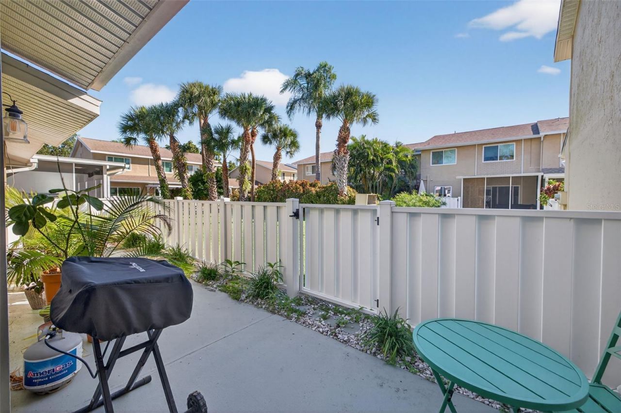 6525 Cape Sable Way Ne, Unit 2, Saint Petersburg, FL 33702 Photo