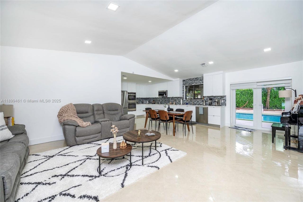 Please Call For Address, Miami, FL 33157 Photo