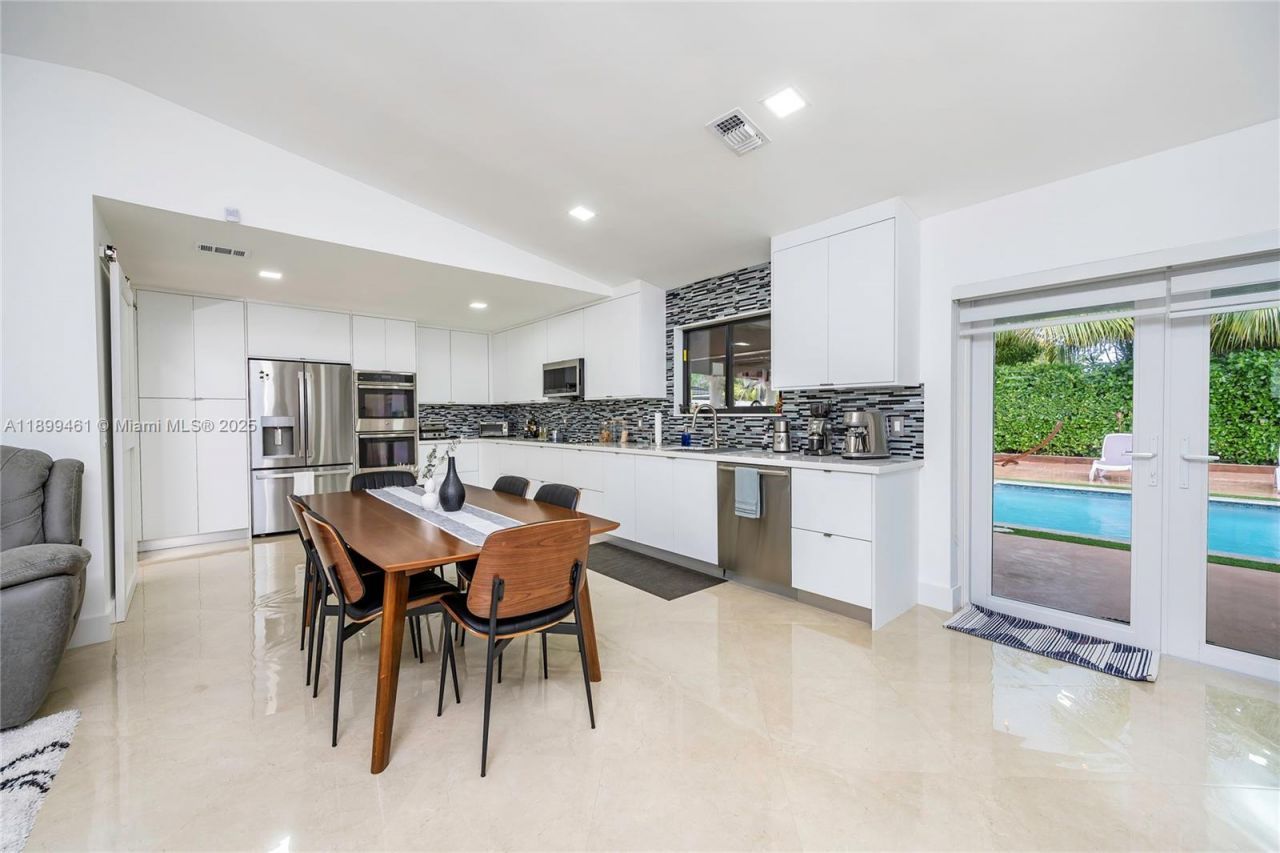 Please Call For Address, Miami, FL 33157 Photo