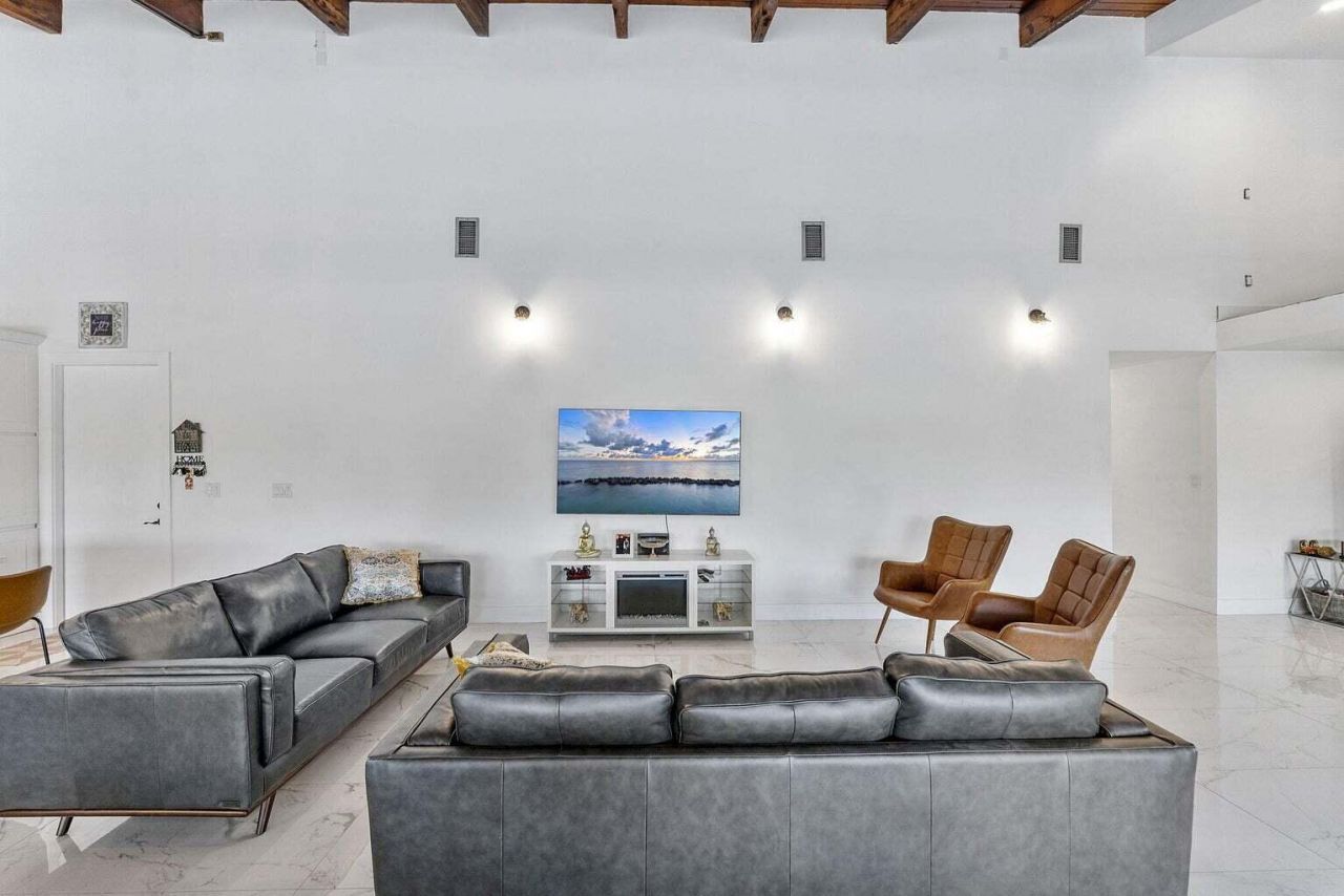 6031 NW 4th Avenue, Boca Raton, FL 33487 Photo