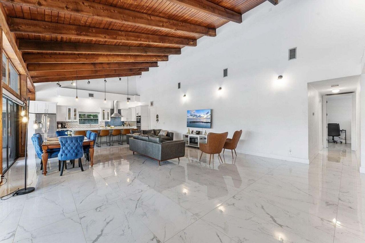 6031 NW 4th Avenue, Boca Raton, FL 33487 Photo