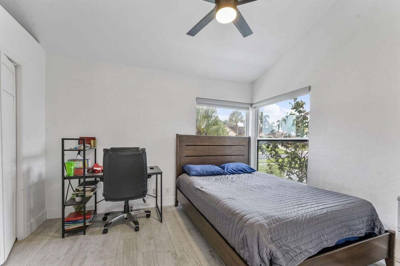 6031 NW 4th Avenue, Boca Raton, FL 33487 Photo