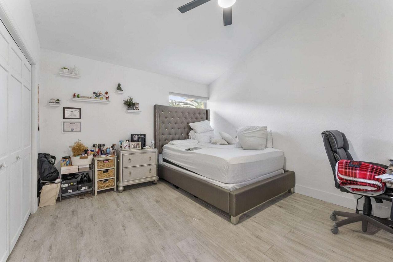 6031 NW 4th Avenue, Boca Raton, FL 33487 Photo