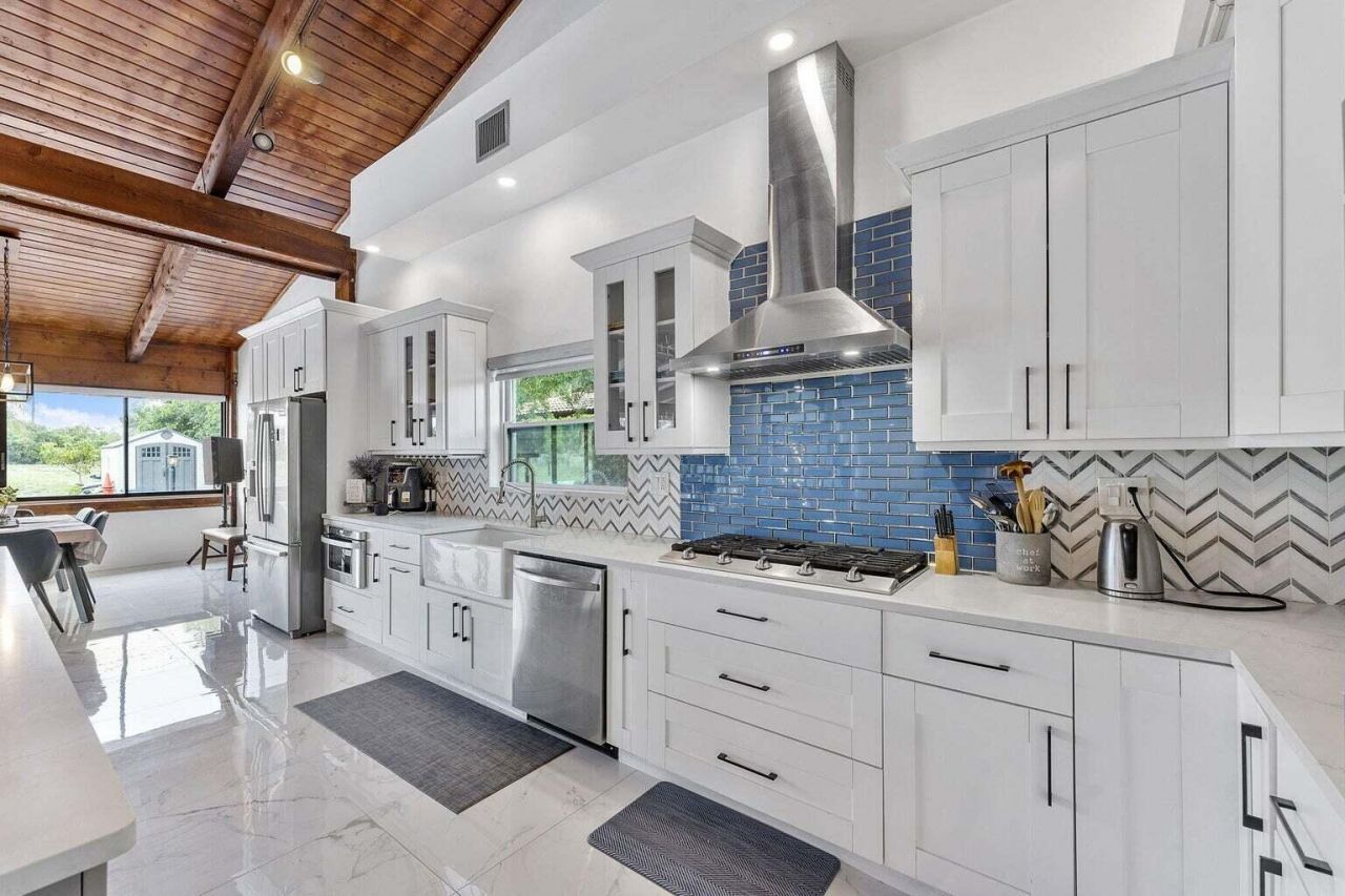 6031 NW 4th Avenue, Boca Raton, FL 33487 Photo