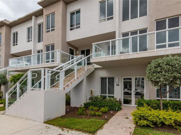 10245 NW 63rd Ter, Unit 207, Doral, FL 33178