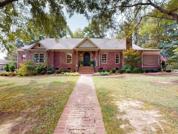 213 W Main Street, Halls, TN 38040