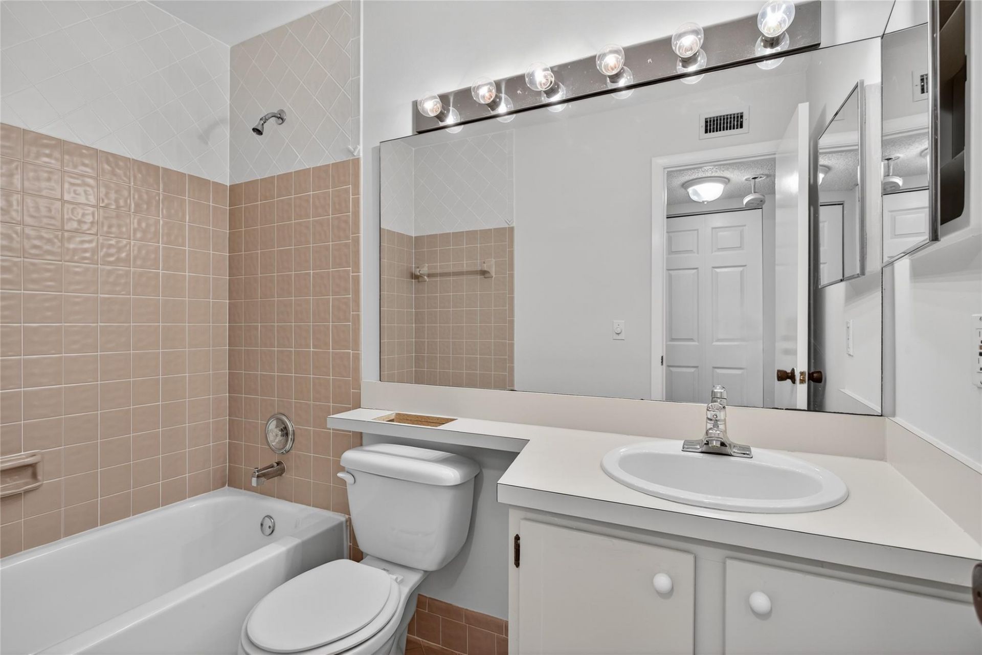 3249 Carambola Circle, Unit 3249, Coconut Creek, FL 33066 Photo