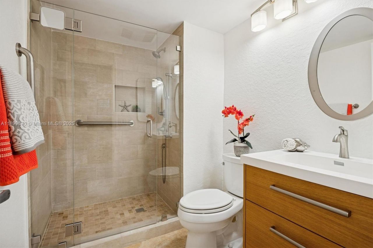 411 S Hollybrook Dr, Unit 204, Pembroke Pines, FL 33025 Photo