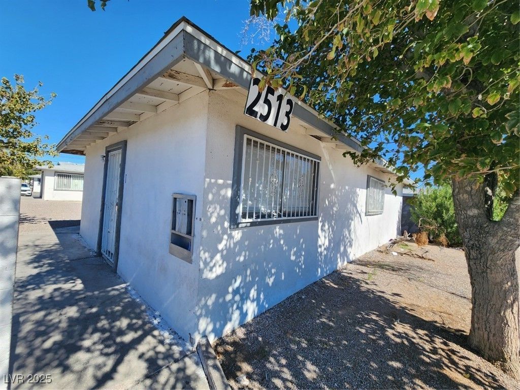 2513 Cedar Avenue, Unit 1, Las Vegas, NV 89101 Main Photo