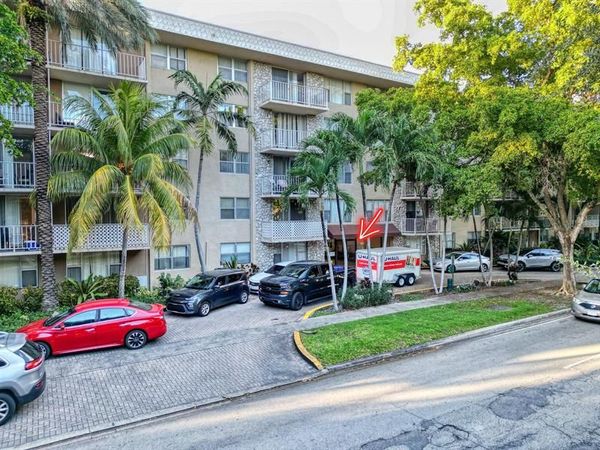 1805 Sans Souci Blvd, Unit 507, North Miami, FL 33181