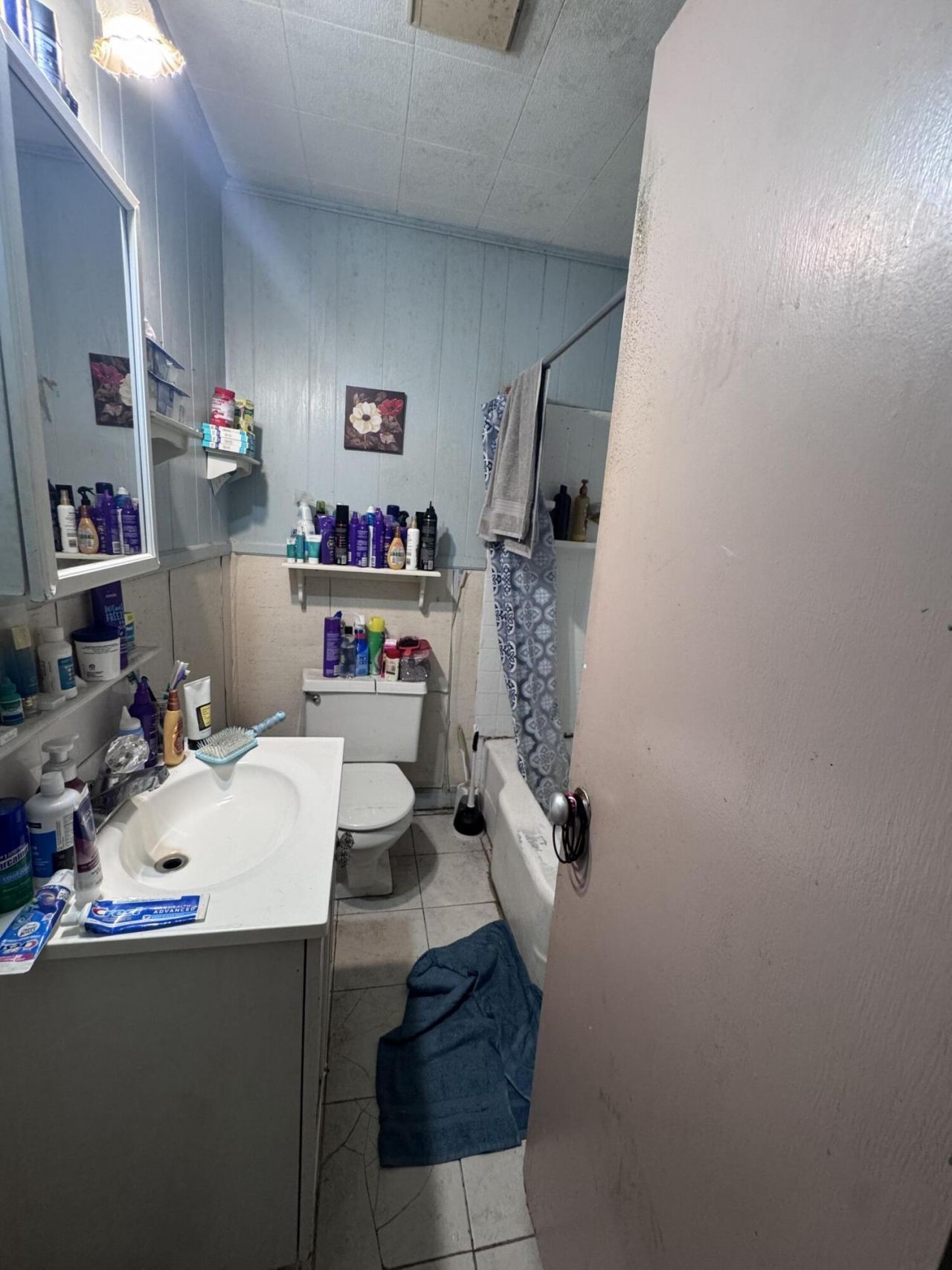 808 W 1st Street Photo 11