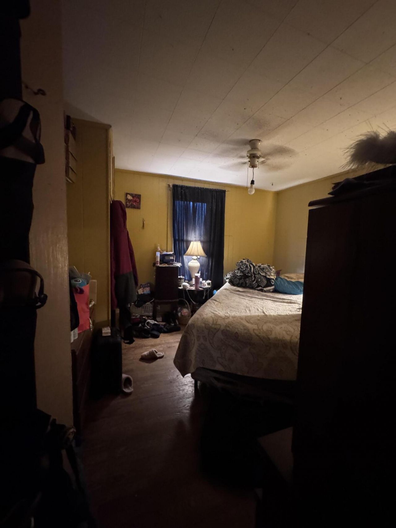 808 W 1st Street Photo 12