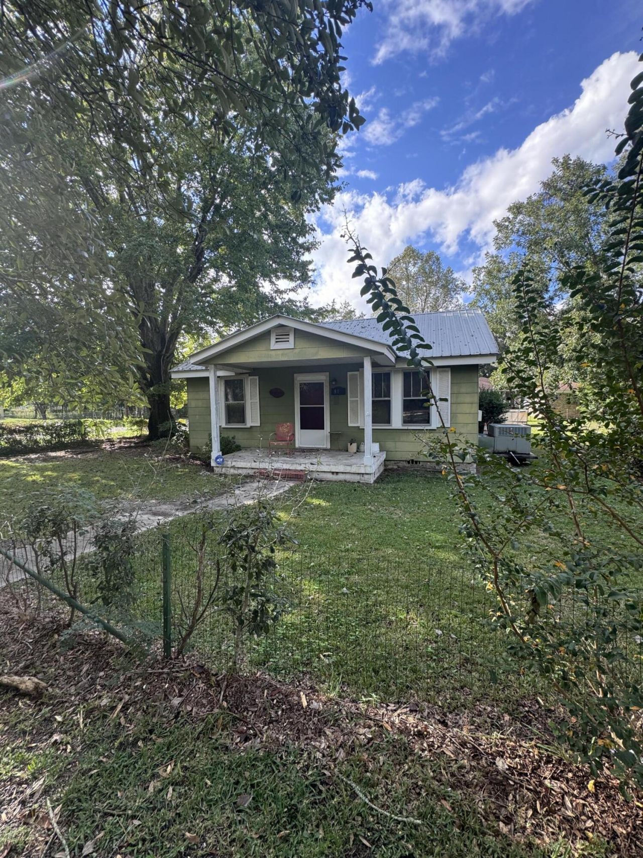 808 W 1st Street Photo 20