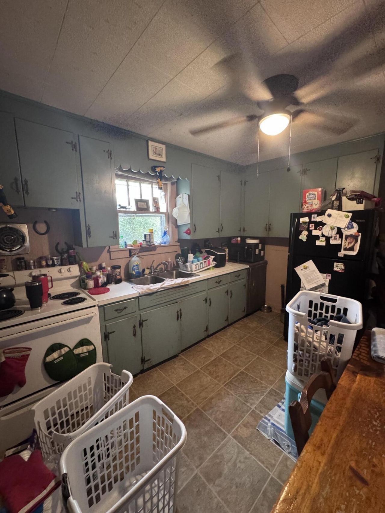 808 W 1st Street Photo 5