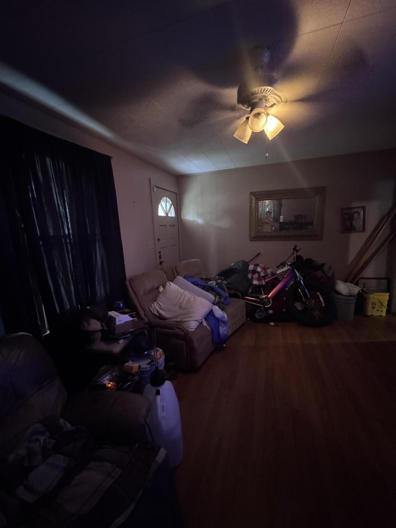 808 W 1st Street Photo 8