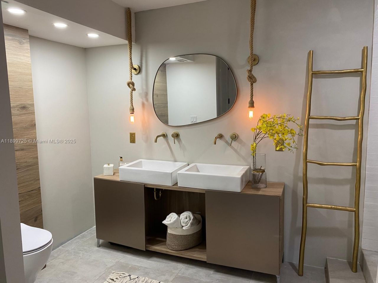 550 Ocean Dr, Unit 2D, Key Biscayne, FL 33149 Photo