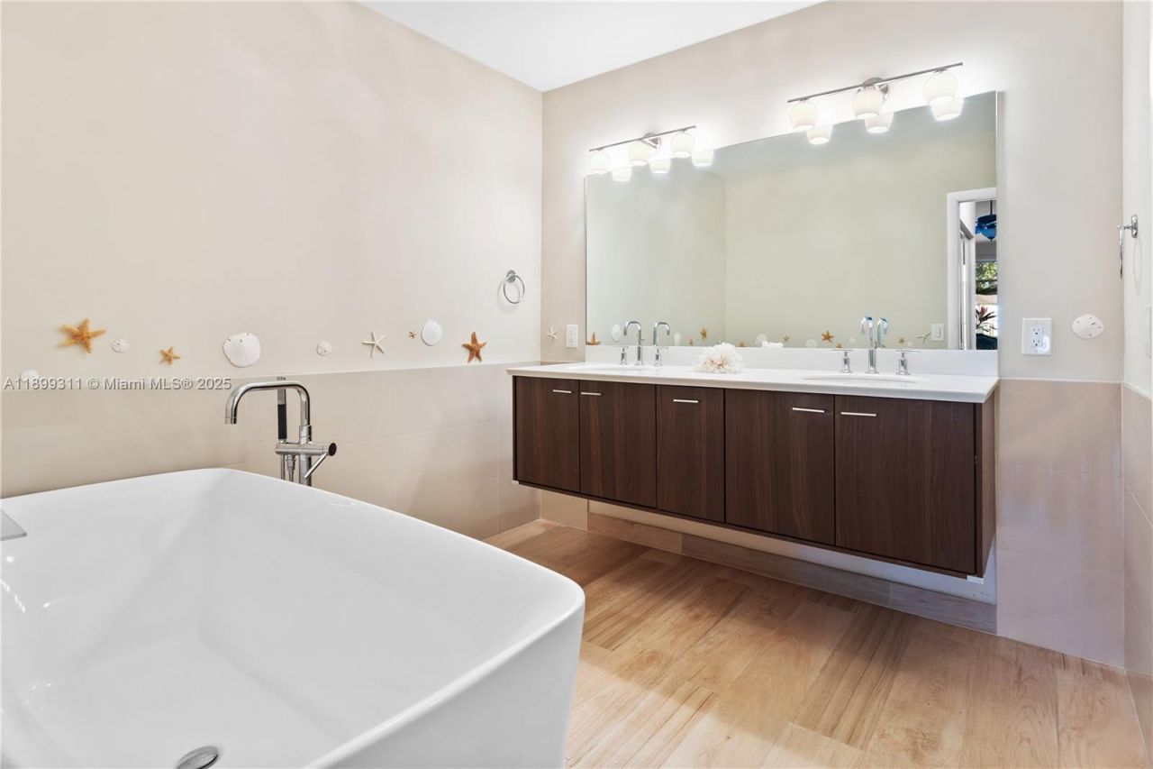 3709 Alcantara Ave, Unit A-83, Doral, FL 33178 Photo