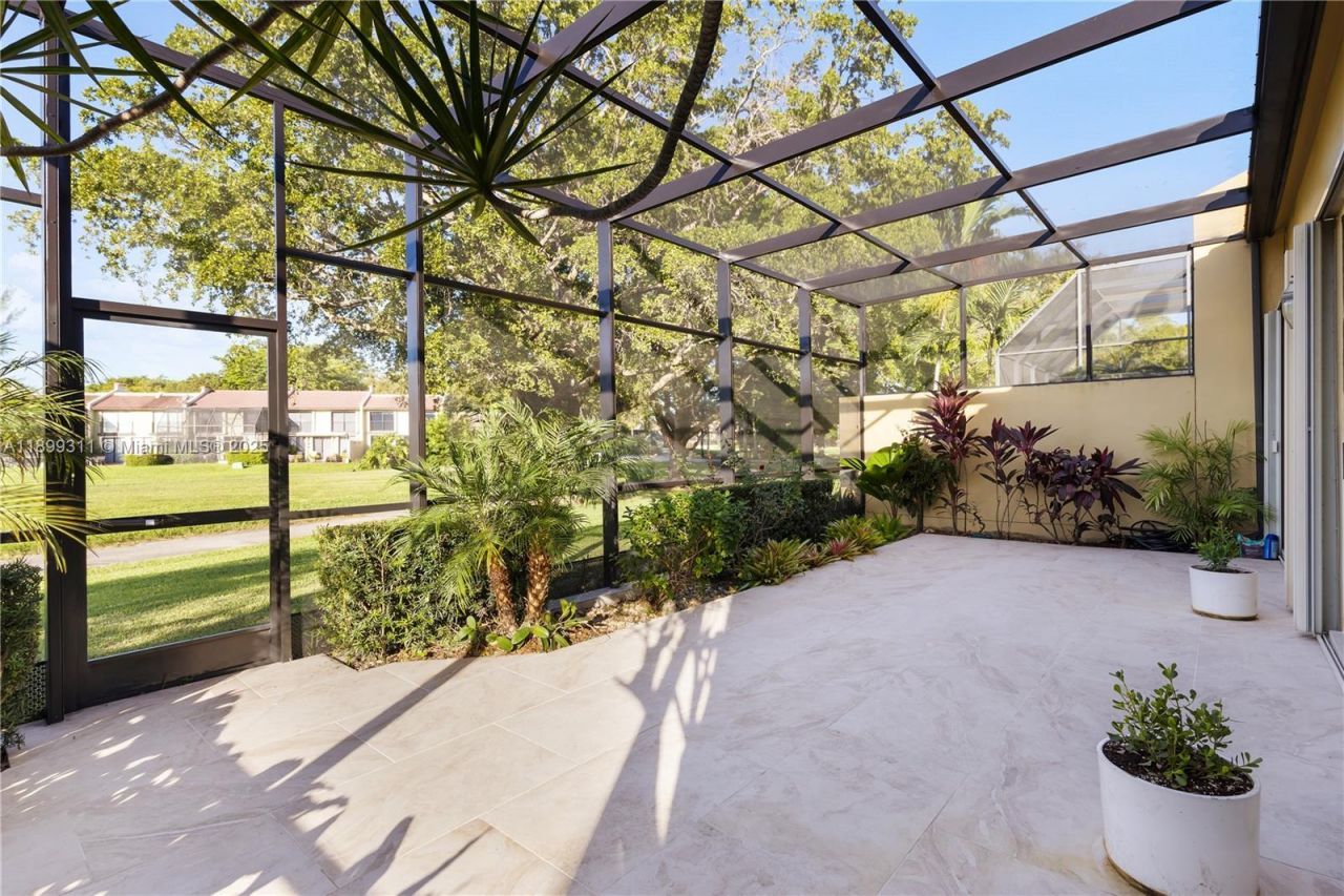 3709 Alcantara Ave, Unit A-83, Doral, FL 33178 Photo