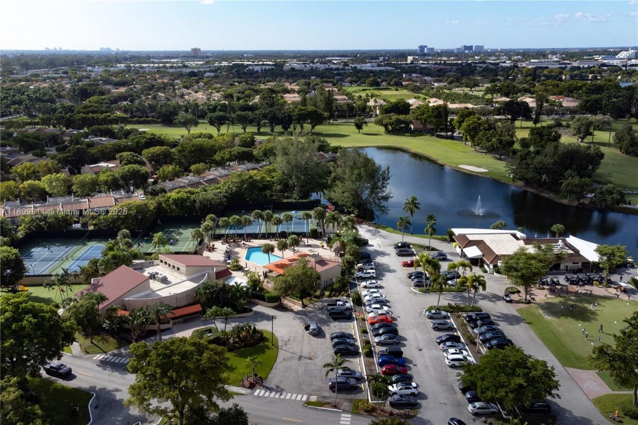 3709 Alcantara Ave, Unit A-83, Doral, FL 33178 Photo