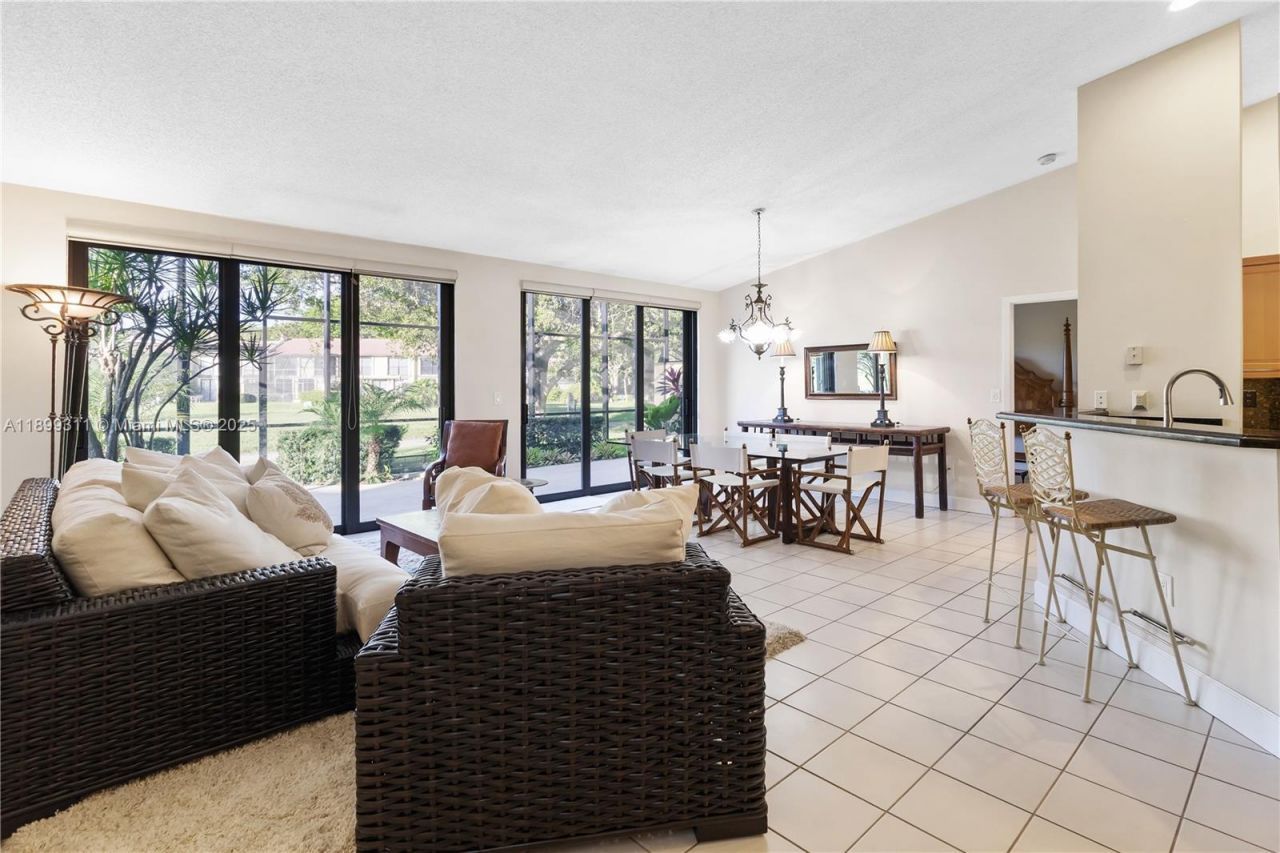 3709 Alcantara Ave, Unit A-83, Doral, FL 33178 Photo