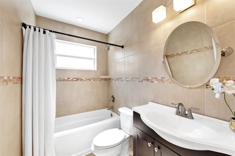 806 SE 9th Avenue, Deerfield Beach, FL 33441 Photo