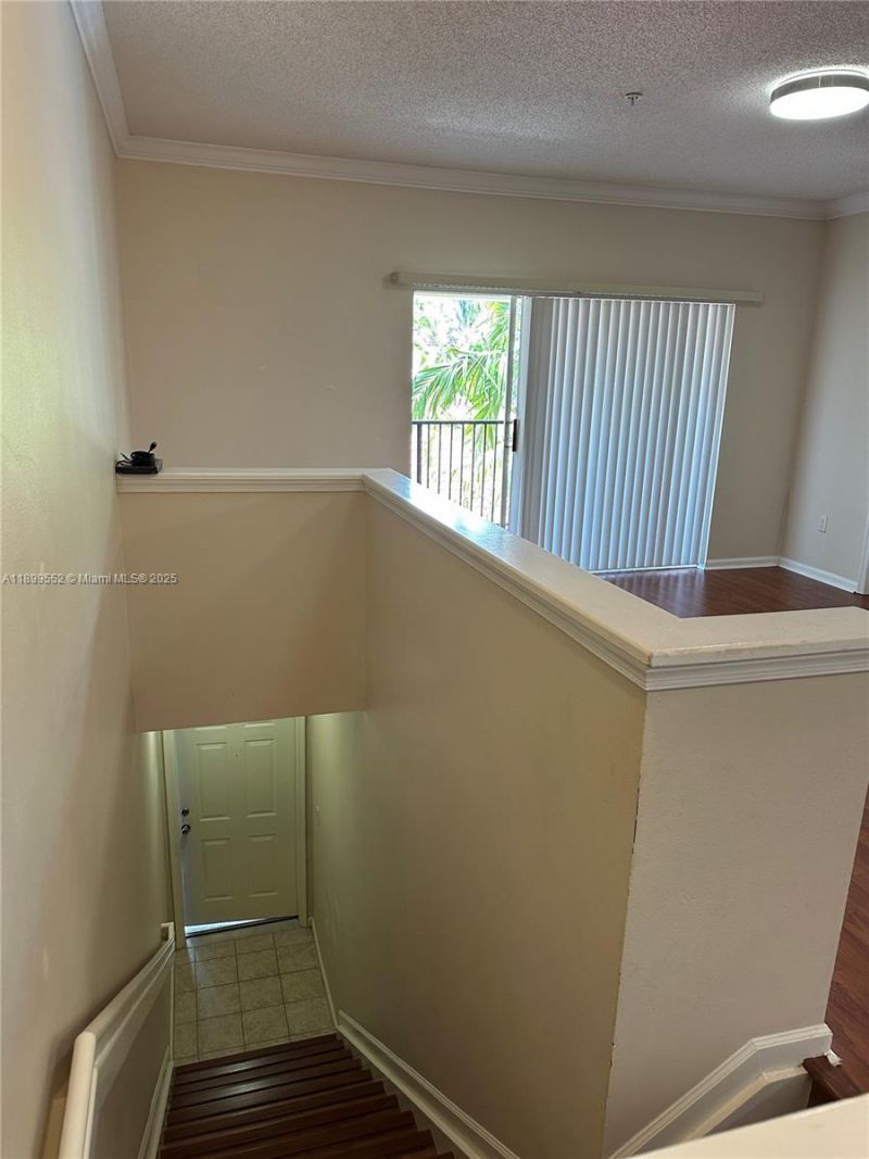 5840 W Sample Rd, Unit 306, Coral Springs, FL 33067 Photo