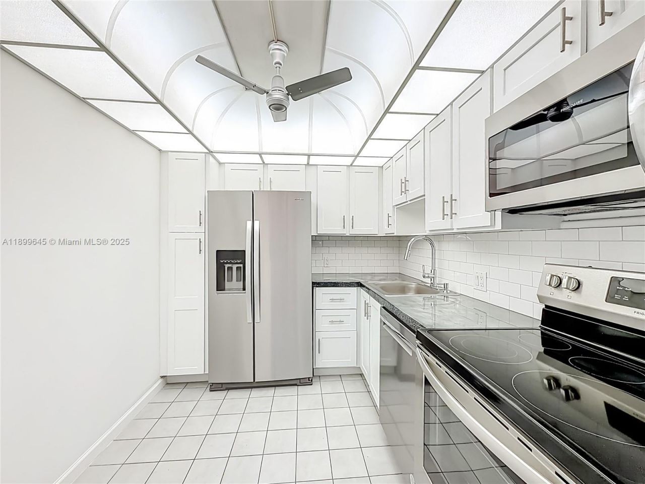 20301 W Country Club Dr, Unit 2428, Aventura, FL 33180 Photo