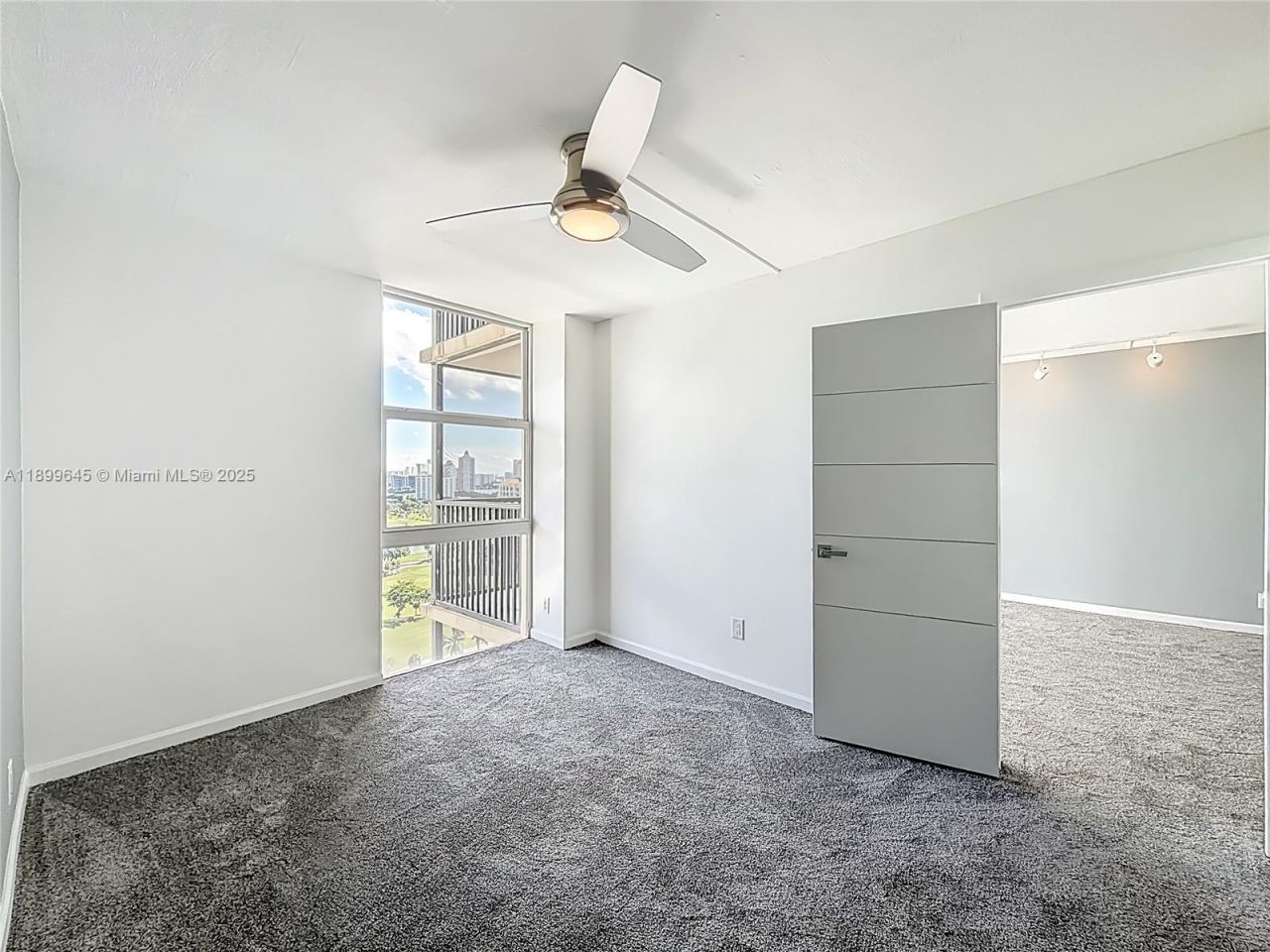 20301 W Country Club Dr, Unit 2428, Aventura, FL 33180 Photo