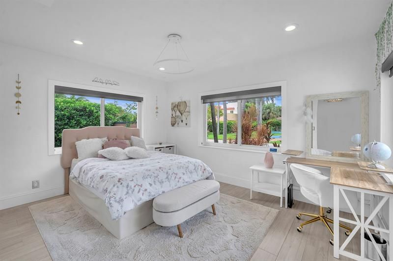 2212 NE 32nd Avenue, Fort Lauderdale, FL 33305 Photo